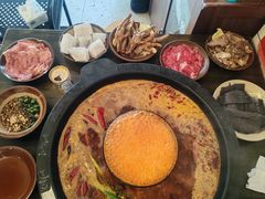 -黄潇洒老火锅(九眼桥宏济巷店)