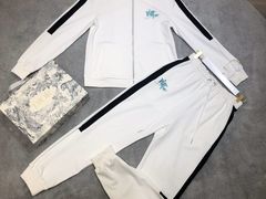 -飞马城原创时装中心(南油第二工业区店)