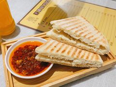 -大嘻咹biangbiang面(历史博物馆店)