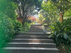 -七彩云南古滇温泉山庄
