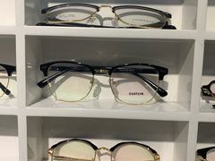 -三叶眼镜城批发市场(上海火车站店)