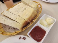 切片面包-华梅西餐厅(哈尔滨中央大街店)