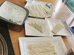 -额尔敦传统涮.冰煮羊火锅(乌兰察布体育场店)