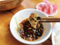 -侯记双流蘸水肥肠(阆中店)