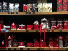 零售区-星巴克臻选(郑州国贸360广场店)