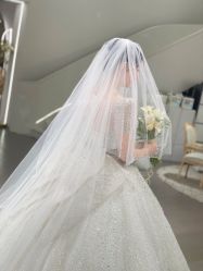 -艾米丽婚纱礼服