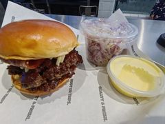 -TRIPS BURGER(大钟寺店)