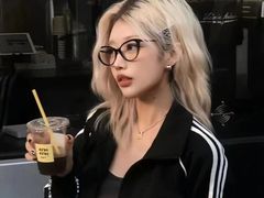 -爱视眸Eyeblling眼镜·依视路·蔡司镜片折扣店(百联南方商城购物中心)