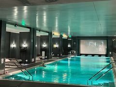 -丽思卡尔顿酒店泳池(金融街店)