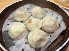 蟹黄汤包-鸡鸣汤包(罗廊巷店)