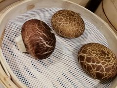 -享遇.锅姥姥牛排海鲜自助(小寨店)