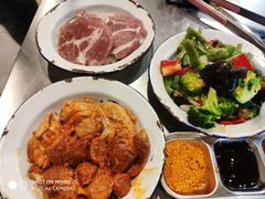 -马路牙子烧烤音乐酒馆(望京店)