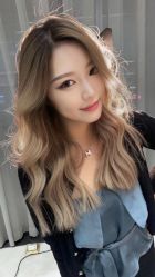 -Tloml salon