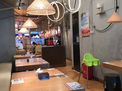 大堂-刀小蛮半只鸡过桥米线(家乐福四元桥店)