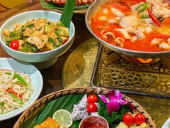 -老滇山寨•云南特色菜•地方菜•民族风情歌舞表演(金碧店)