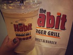 -The Habit Burger Grill 哈比特汉堡(爱琴海店)
