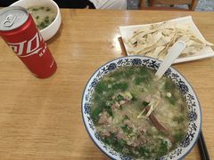 -八百里牛肉汤(盖饭·锅贴·万象城店)
