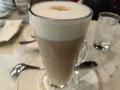 -Cafe Sacher(WIEN)
