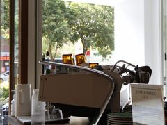 靠窗位-Line来恩咖啡(石厦花园店)