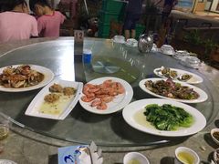 -四川小胡子海鲜(丁村万人海鲜广场店)