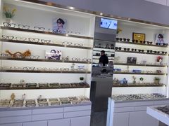 -视野联行眼镜·蔡司·控优点授权(长白万象汇店)
