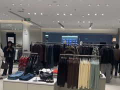 -URBAN REVIVO(济南世茂广场店)