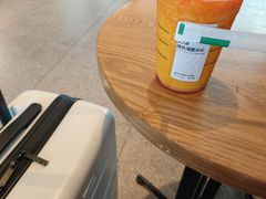 -星巴克(青岛火车北站候车大厅店)