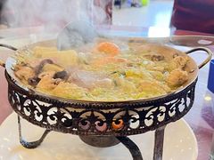 -鑫渔港海鲜本地菜·山海关浑锅(东戴河店)