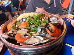 -老东镇啤酒屋海鲜加工·蒸汽海鲜·海鲜烧烤(台东店)