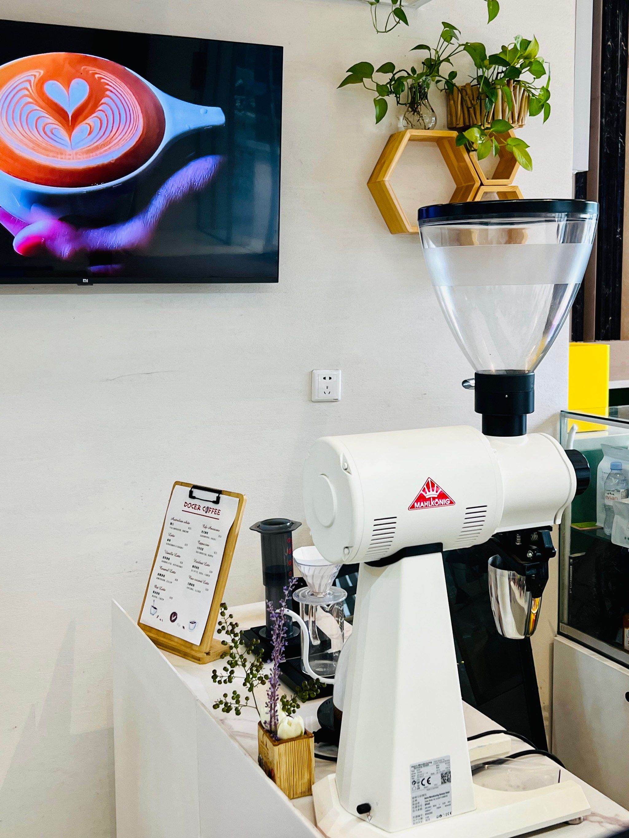 富悦财富广场a幢大堂咖啡吧