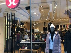 -lululemon(上海浦东IFC店)