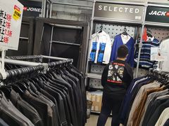 -上品折扣(回龙观店)