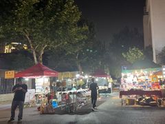 -吴山路夜市