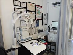 -罗伯特眼镜·蔡司官方授权(前海桂湾店)