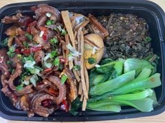 -黔江鸡杂•剁椒卤肉饭(蟠龙小学店)