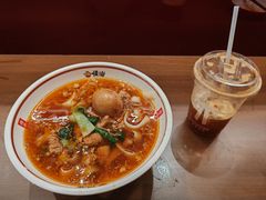 -顺溜·手工刀削面·黑金店(铜锣湾店)