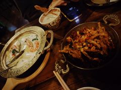 -SISTERS BAR RESTAURANT川意酒馆(嘉善老市H楼店)