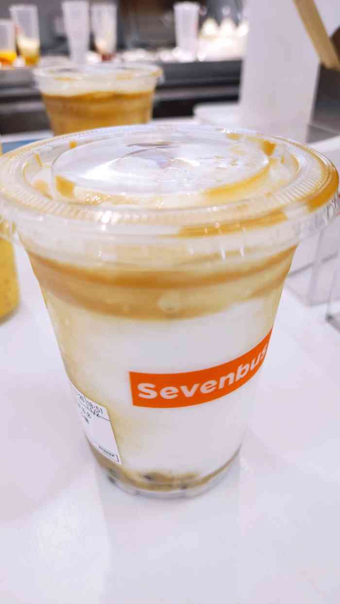 sevenbus(爱琴海店)-"快九点来的,冰淇士卖完了 点新品水果牛奶.