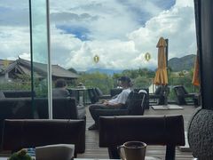 -时光吧·大堂吧·丽江和府洲际度假酒店