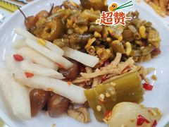 酸萝卜-红鼻子桂林米粉(金唐新光界店)