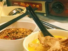 -鲜入围煮花胶鸡海鲜火锅