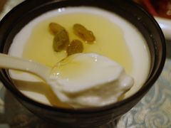 手工自制酸奶-巴扎美食·新疆菜·西域歌舞表演餐厅(新疆大厦店)