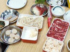 -杨老板·海鲜集市火锅·鲜切牛肉(中防万宝店)