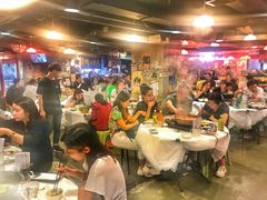 大堂-鲜入围煮花胶鸡海鲜火锅