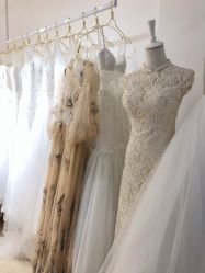 -Flora婚纱礼服定制租赁店