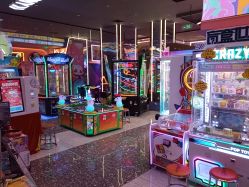 -卡通尼乐园(景枫中心店)