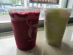 牛油果森林瑞纳冰-luckincoffee瑞幸咖啡(顺义华联商厦店)