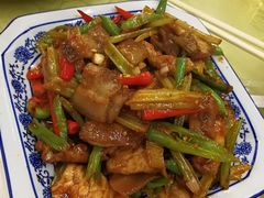 -东北四季饺子王(华山路店)