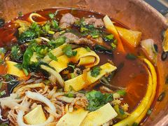 -成都你六姐·牛肉冒菜(上海陆悦汇店)