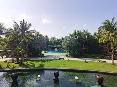 -三亚湾海居铂尔曼度假酒店